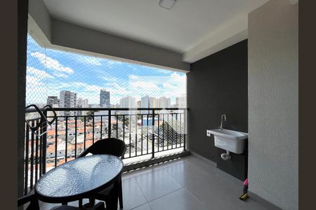 Varanda de kitnet/studio para alugar com 1 quarto, 35m² em Mirandópolis, São Paulo