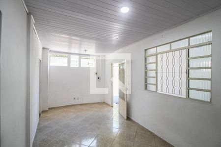 Sala de casa para alugar com 2 quartos, 75m² em Vila Emil, Mesquita