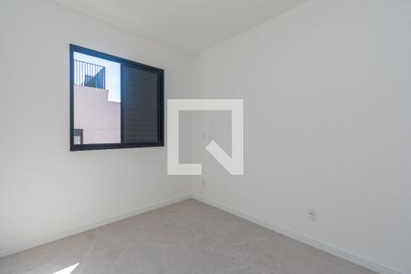 Quarto 1 de kitnet/studio para alugar com 2 quartos, 40m² em Vila Parque Jabaquara, São Paulo