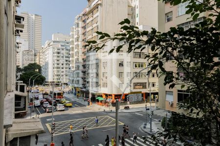 Vista da Sala/Quarto de apartamento à venda com 1 quarto, 30m² em Copacabana, Rio de Janeiro