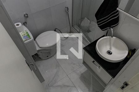 Banheiro  de apartamento à venda com 1 quarto, 30m² em Copacabana, Rio de Janeiro