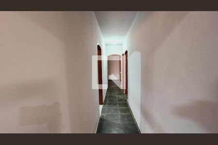 Corredor de casa para alugar com 3 quartos, 222m² em Jardim Mirante, Várzea Paulista