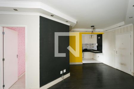 Sala de apartamento para alugar com 3 quartos, 69m² em Jardim Henriqueta, Taboão da Serra