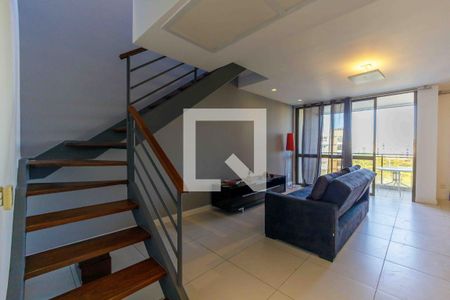 Sala de apartamento para alugar com 1 quarto, 107m² em Barra da Tijuca, Rio de Janeiro