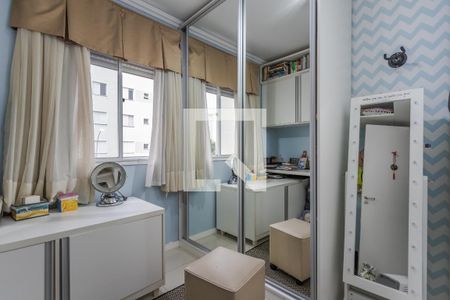 Quarto 2 de apartamento para alugar com 3 quartos, 72m² em Humaitá, Porto Alegre