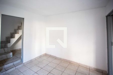 Sala de casa para alugar com 2 quartos, 90m² em Taboão, Diadema