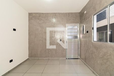 Sala  de apartamento para alugar com 2 quartos, 45m² em Parque Edu Chaves, São Paulo