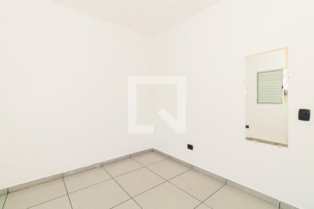 Quarto 1 de apartamento para alugar com 2 quartos, 45m² em Parque Edu Chaves, São Paulo