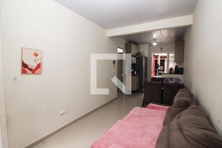 Sala de casa à venda com 2 quartos, 75m² em Hípica, Porto Alegre