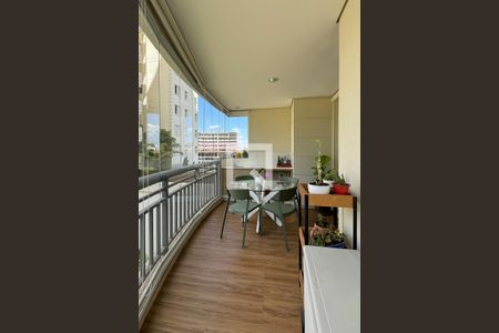 Varanda gourmet de apartamento à venda com 2 quartos, 104m² em Tamboré, Santana de Parnaíba