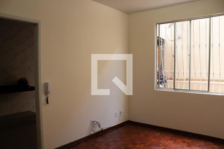 Sala de apartamento para alugar com 2 quartos, 57m² em Carlos Prates, Belo Horizonte