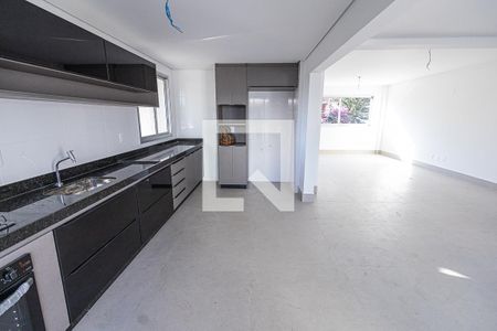 Cozinha de apartamento à venda com 3 quartos, 257m² em Liberdade, Belo Horizonte