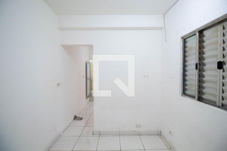 Quarto de kitnet/studio para alugar com 1 quarto, 8m² em Jardim Piratininga, São Paulo