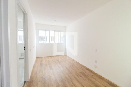 Sala/Quarto de kitnet/studio para alugar com 1 quarto, 26m² em Conjunto Residencial José Bonifácio, São Paulo