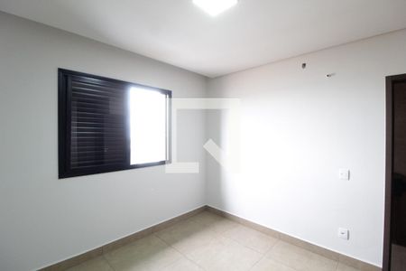 Quarto 1 - Suíte de casa para alugar com 3 quartos, 124m² em Aclimação, Uberlândia