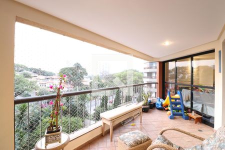 Varanda de apartamento à venda com 3 quartos, 176m² em Alto da Lapa, São Paulo