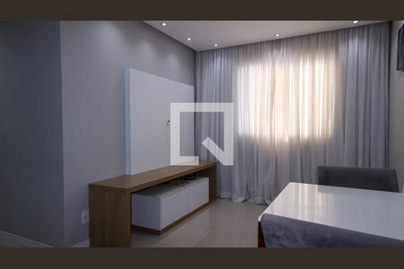 Sala de apartamento para alugar com 2 quartos, 40m² em Sítio da Figueira, São Paulo