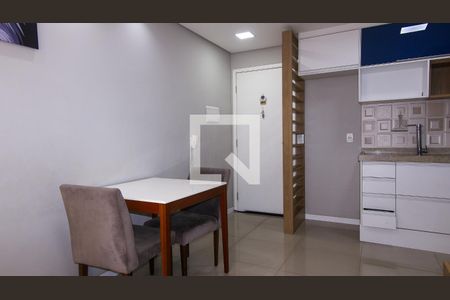 Sala de apartamento para alugar com 2 quartos, 40m² em Sítio da Figueira, São Paulo