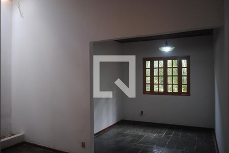 Sala  de casa de condomínio para alugar com 3 quartos, 200m² em Itapuã, Salvador