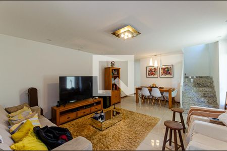 Sala de casa para alugar com 3 quartos, 174m² em Serra Grande, Niterói