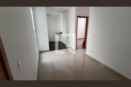 Sala de apartamento para alugar com 2 quartos, 47m² em Caguaçu, Sorocaba