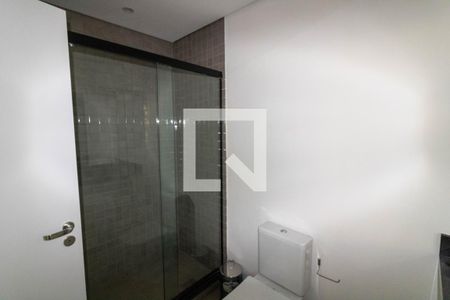 Banheiro de kitnet/studio para alugar com 1 quarto, 30m² em Centro Histórico, Porto Alegre