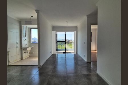 Sala de apartamento à venda com 2 quartos, 49m² em Recreio dos Bandeirantes, Rio de Janeiro