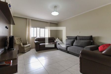 Casa à venda com 281m², 4 quartos e 6 vagasSala