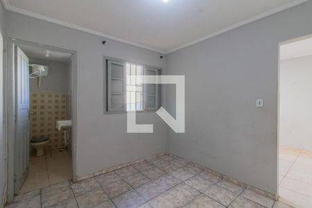 Quarto de casa para alugar com 1 quarto, 38m² em Vila Galvão, Guarulhos