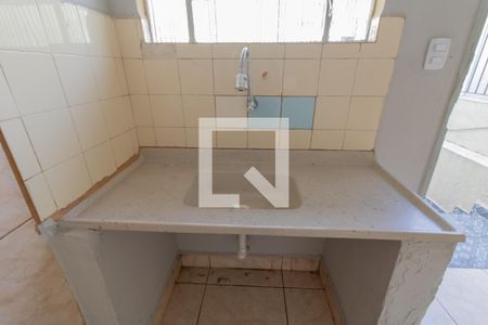 Cozinha de casa para alugar com 1 quarto, 38m² em Vila Galvão, Guarulhos