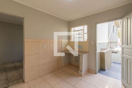 Cozinha de casa para alugar com 1 quarto, 38m² em Vila Galvão, Guarulhos