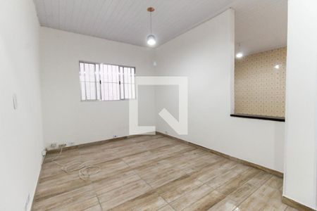 Sala de casa para alugar com 3 quartos, 140m² em Vila Curuçá Velha, São Paulo