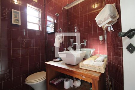 Lavabo de casa à venda com 3 quartos, 185m² em Parque do Castelo, São Paulo