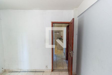 Sala de apartamento para alugar com 2 quartos, 55m² em Marechal Hermes, Rio de Janeiro