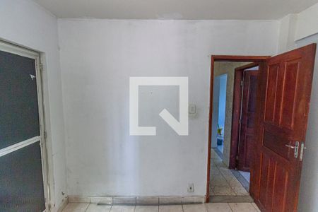 Sala de apartamento para alugar com 2 quartos, 55m² em Marechal Hermes, Rio de Janeiro