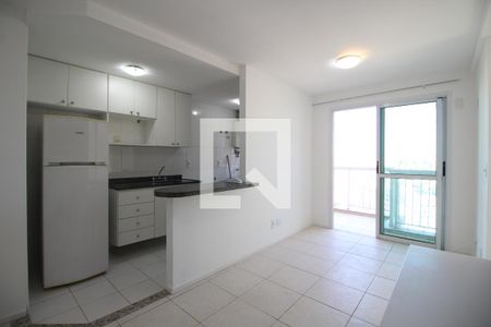 Sala de apartamento para alugar com 3 quartos, 60m² em Recreio dos Bandeirantes, Rio de Janeiro