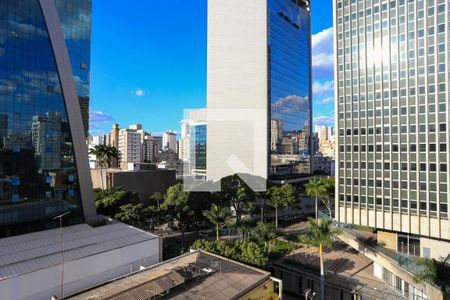 Sala vista de apartamento à venda com 2 quartos, 63m² em Santo Agostinho, Belo Horizonte