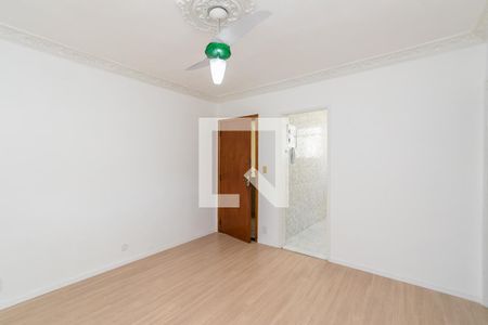 Sala de apartamento à venda com 2 quartos, 48m² em Olaria, Rio de Janeiro