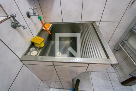 Casa à venda com 185m², 2 quartos e 2 vagas Casa à venda com 185m², 2 quartos e 2 vagasÁrea de serviço