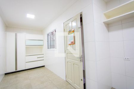 Casa à venda com 185m², 2 quartos e 2 vagas Casa à venda com 185m², 2 quartos e 2 vagasCozinha