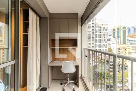 Varanda de kitnet/studio para alugar com 1 quarto, 25m² em Consolação, São Paulo