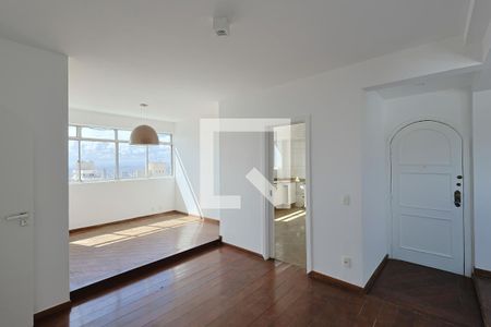 Sala de apartamento para alugar com 3 quartos, 220m² em Santo Antônio, Belo Horizonte