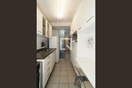 Apartamento para alugar com 83m², 3 quartos e 2 vagas Apartamento para alugar com 83m², 3 quartos e 2 vagasCozinha