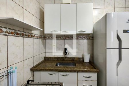 Cozinha de kitnet/studio para alugar com 1 quarto, 39m² em Mirim, Praia Grande