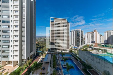 Sala de apartamento à venda com 2 quartos, 70m² em Vila da Serra, Nova Lima