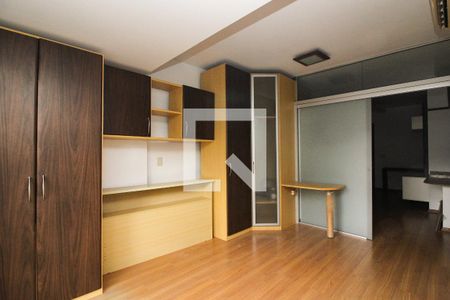 Quarto Suíte de apartamento à venda com 1 quarto, 43m² em Centro Histórico, Porto Alegre