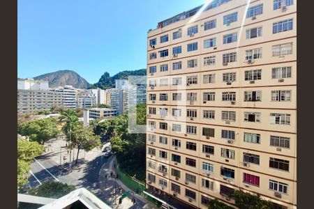 Sala vista de apartamento à venda com 4 quartos, 150m² em Copacabana, Rio de Janeiro