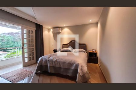 Casa de condomínio à venda com 400m², 4 quartos e 6 vagas Casa de condomínio à venda com 400m², 4 quartos e 6 vagasSuíte master