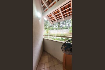 Casa de condomínio à venda com 400m², 4 quartos e 6 vagas Casa de condomínio à venda com 400m², 4 quartos e 6 vagasVaranda da Suite 2