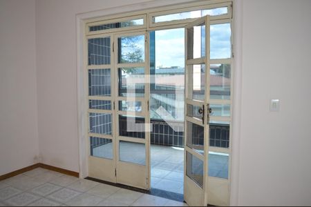 Sala de casa para alugar com 3 quartos, 120m² em Alvorada, Contagem